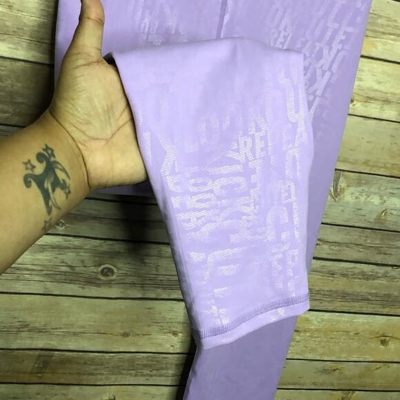 Fabletics High Waisted Printed Powerhold 7/8 Pants - Picture 5 of 9